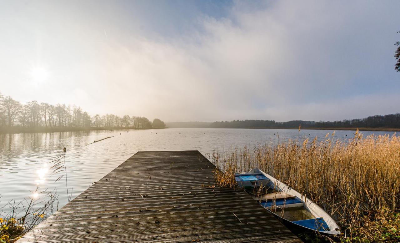 Ferienhaus-See-Sauna-Kamin-Hund mit E-Ladestation Krakow am See Exterior foto